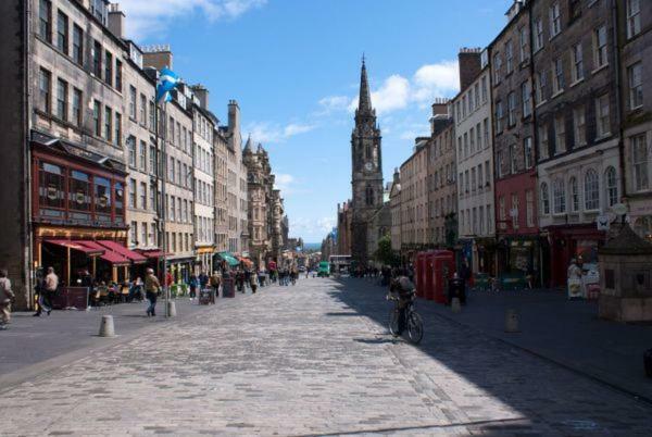 Апартаменты Parliament Square - Royal Mile Эдинбург Экстерьер фото